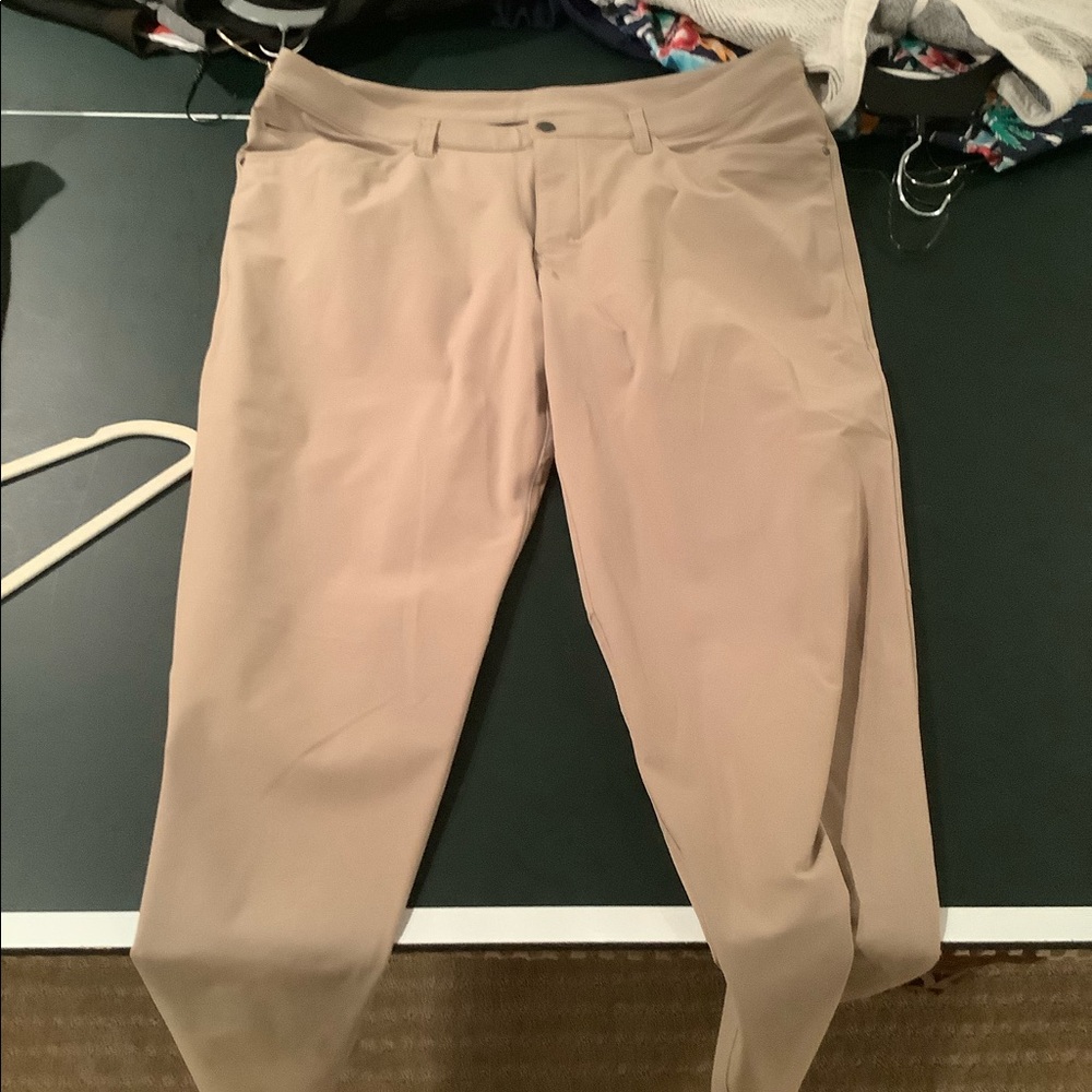 Never Worn Lulu Lemon ABC Classic Khakis Size 36